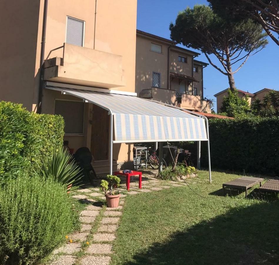 Fregene Summer Beach Fregenae Exterior foto